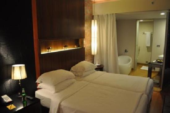 The O Hotel